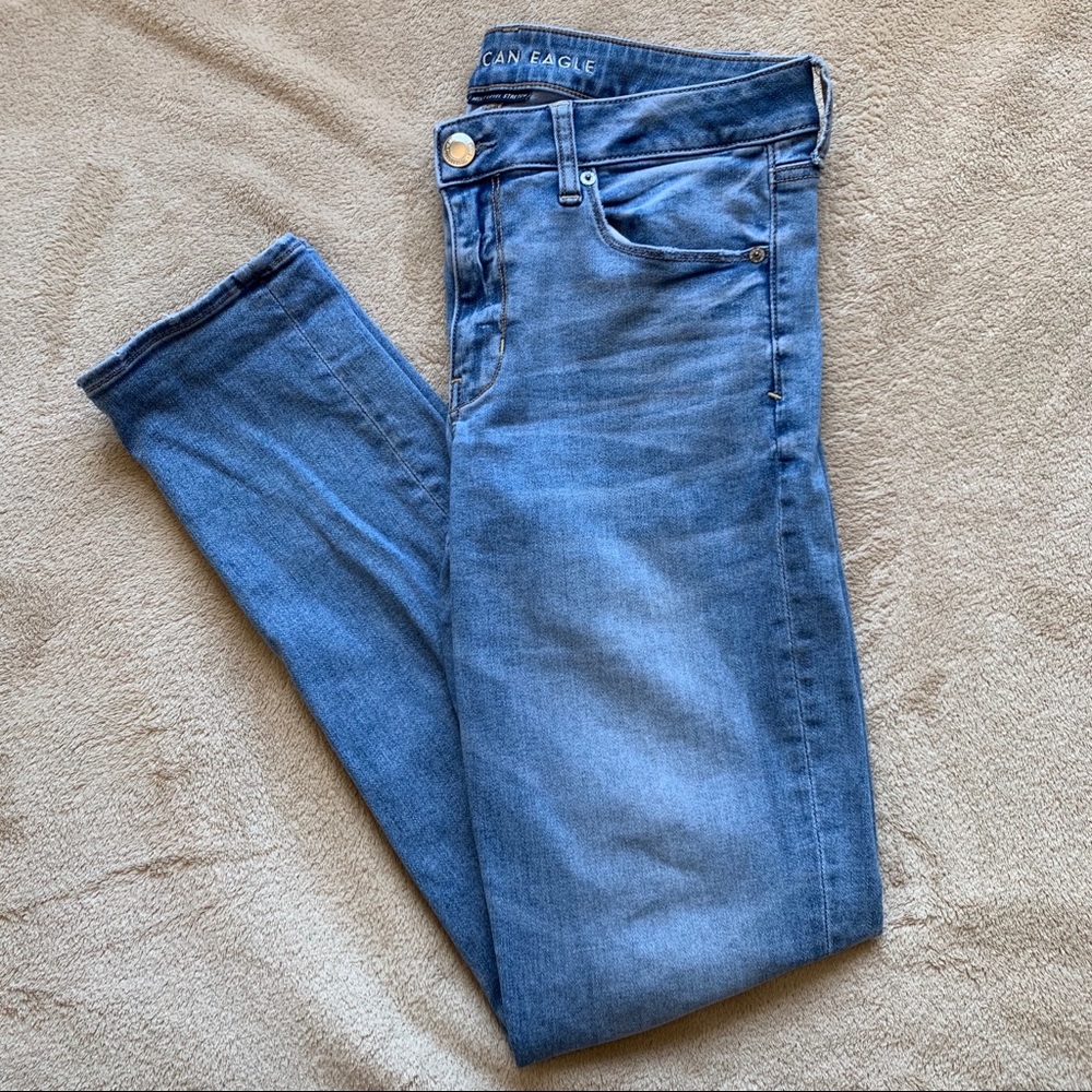 American Eagle: Light Wash Skinny Jeans 12 Long